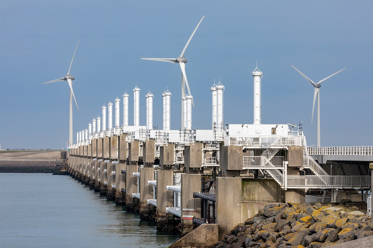 Pijlers en schuiven van de Oosterscheldekering van dichtbij