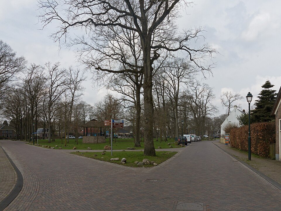 De groene brink van Dwingeloo