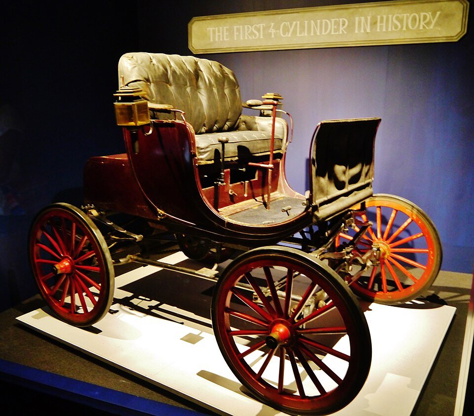 Een vroege Buffum-auto in het Louwman Museum