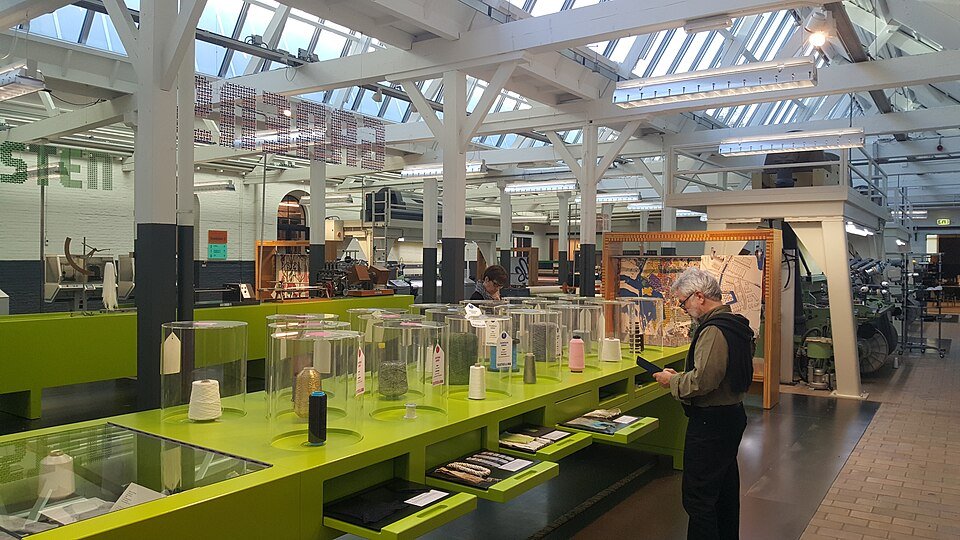 Garens en machines in het TextielMuseum