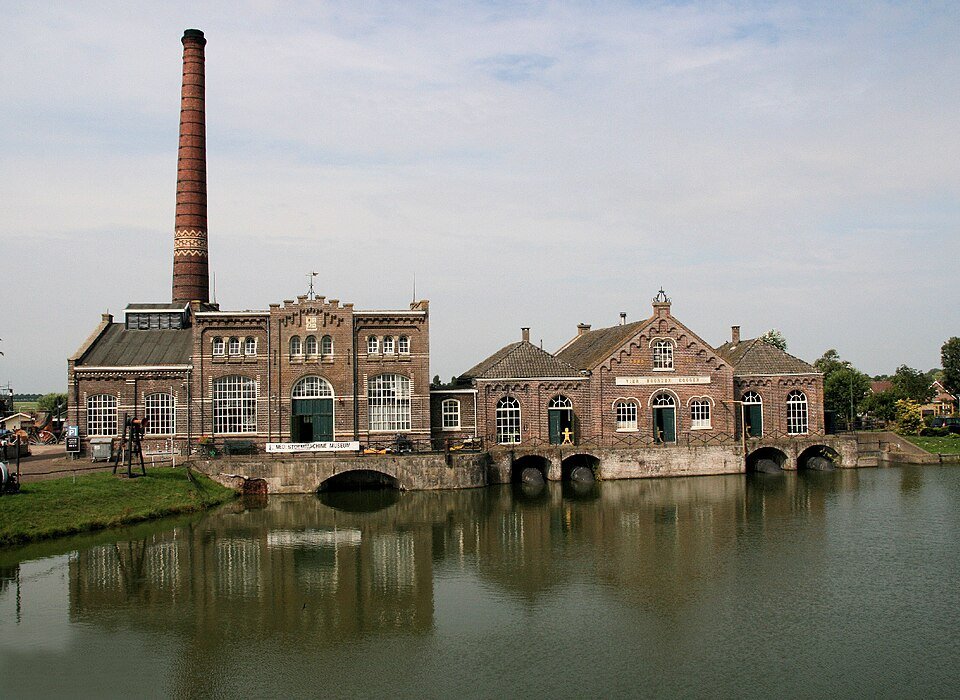 Het voormalige stoomgemaal in Medemblik