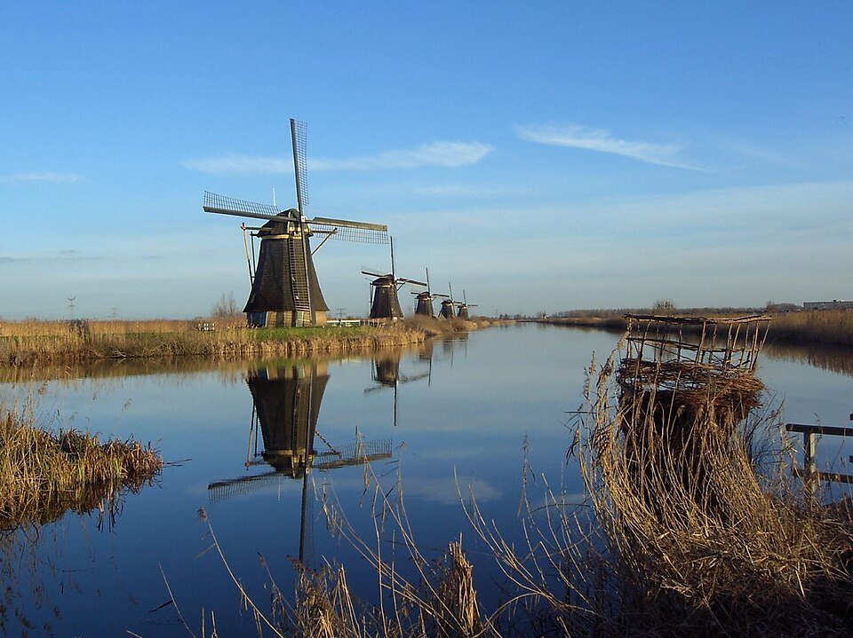 Molens en boezemwater in Kinderdijk